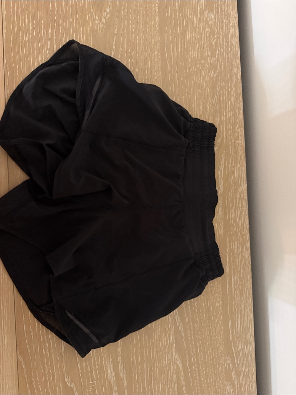 Lululemon hotty hot 4”